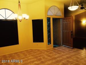 1208 W Iris Dr, Gilbert, AZ 85233 photo 5