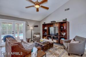4371 E Ludlow Dr, Phoenix, AZ 85032 photo 9