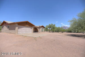 122 W Foothill St, Apache Junction, AZ 85120 photo 3