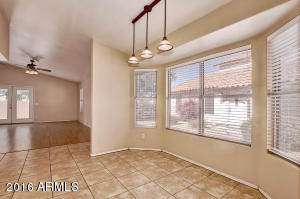 1009 W Cantebria Dr, Gilbert, AZ 85233 photo 7