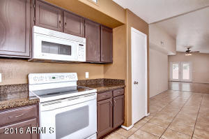 1009 W Cantebria Dr, Gilbert, AZ 85233 photo 9