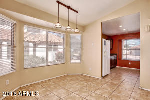 1009 W Cantebria Dr, Gilbert, AZ 85233 photo 6