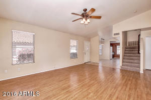 1009 W Cantebria Dr, Gilbert, AZ 85233 photo 5
