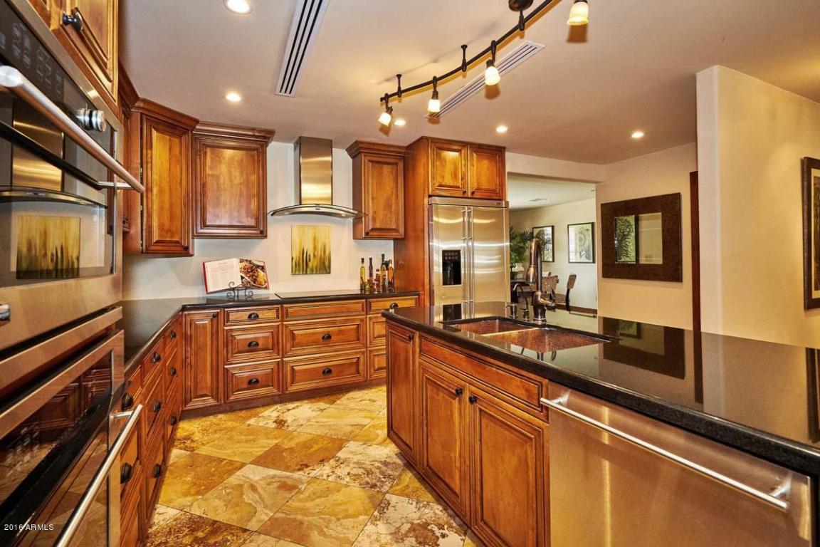 700 E Tremaine Ave, Gilbert, AZ 85234 photo 9