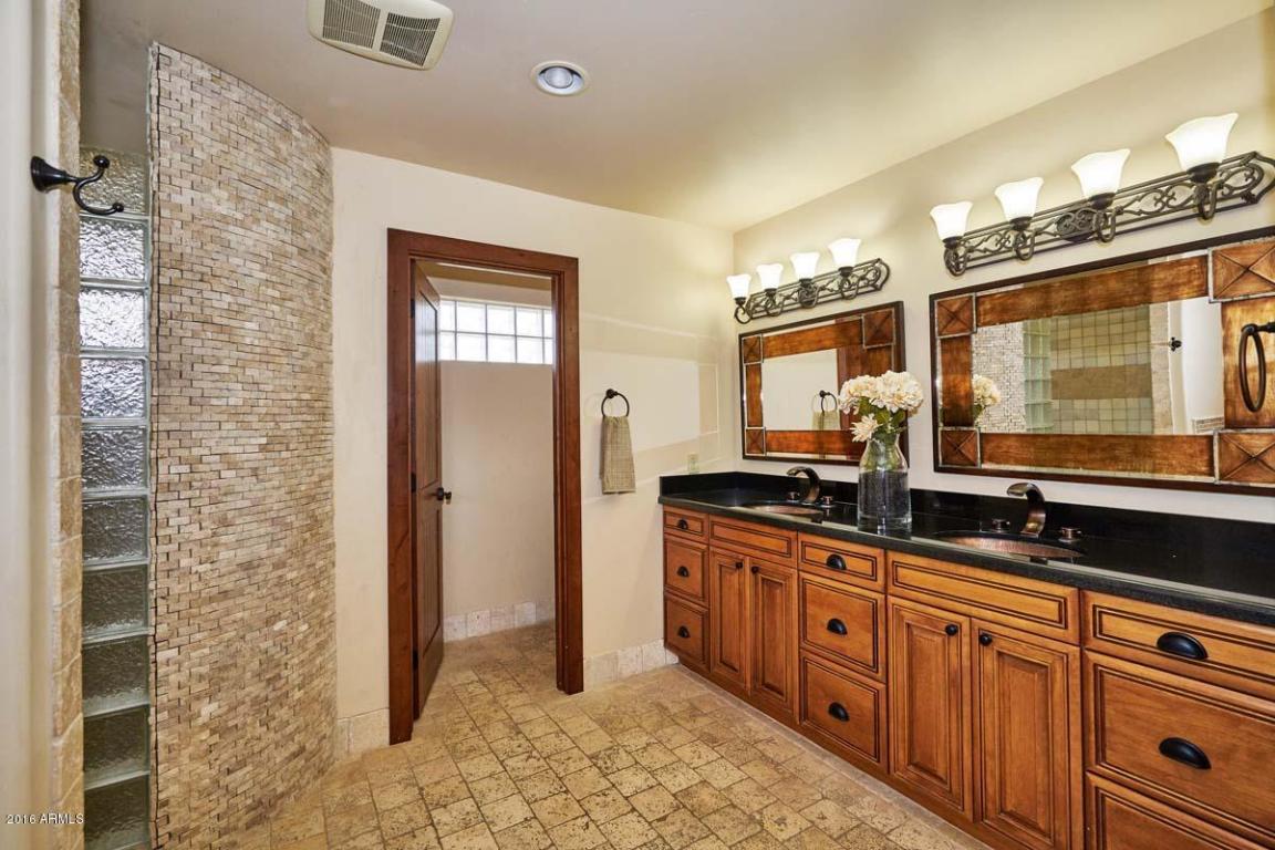 700 E Tremaine Ave, Gilbert, AZ 85234 photo 28