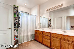 6930 S 37th Dr, Phoenix, AZ 85041 photo 9