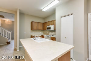 1506 E Sonrisas St, Phoenix, AZ 85040 photo 3
