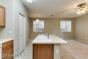 1506 E Sonrisas St, Phoenix, AZ 85040 photo 4