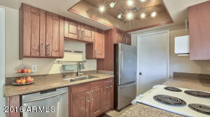 1735 E Baker Dr, Tempe, AZ 85282 photo 2