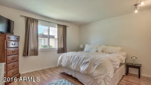 1735 E Baker Dr, Tempe, AZ 85282 photo 4