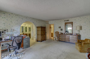 129 Echo Ln, Phoenix, AZ 85020 photo 22