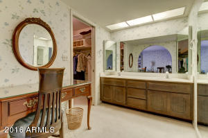 129 Echo Ln, Phoenix, AZ 85020 photo 23