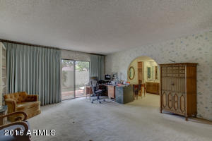 129 Echo Ln, Phoenix, AZ 85020 photo 21