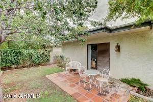 129 Echo Ln, Phoenix, AZ 85020 photo 32