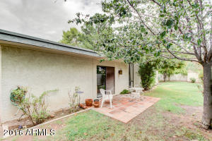 129 Echo Ln, Phoenix, AZ 85020 photo 33