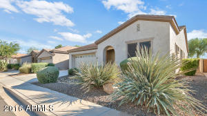 5385 S Eucalyptus Dr, Gilbert, AZ 85298 photo 1