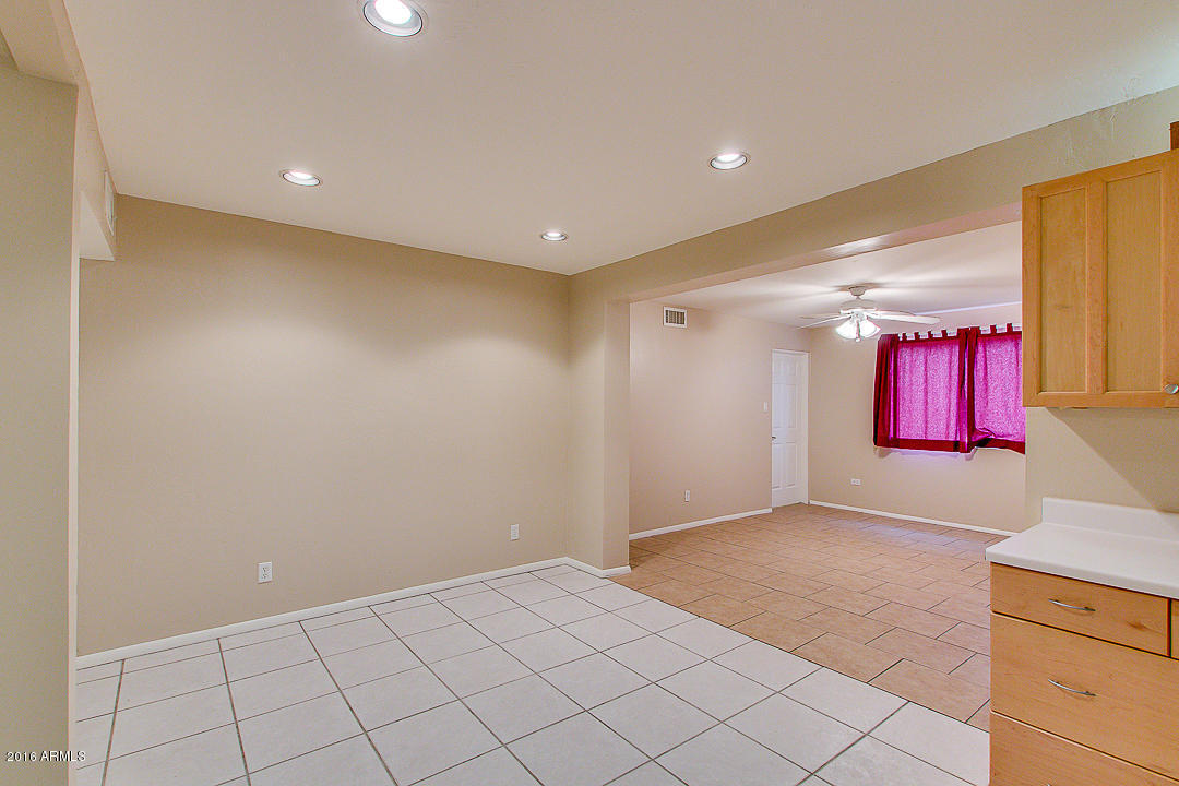 1030 W 5th Pl, Mesa, AZ 85201 photo 3