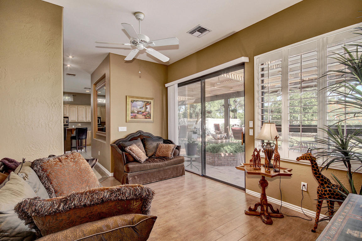 1526 E Catamaran Dr, Gilbert, AZ 85234 photo 17
