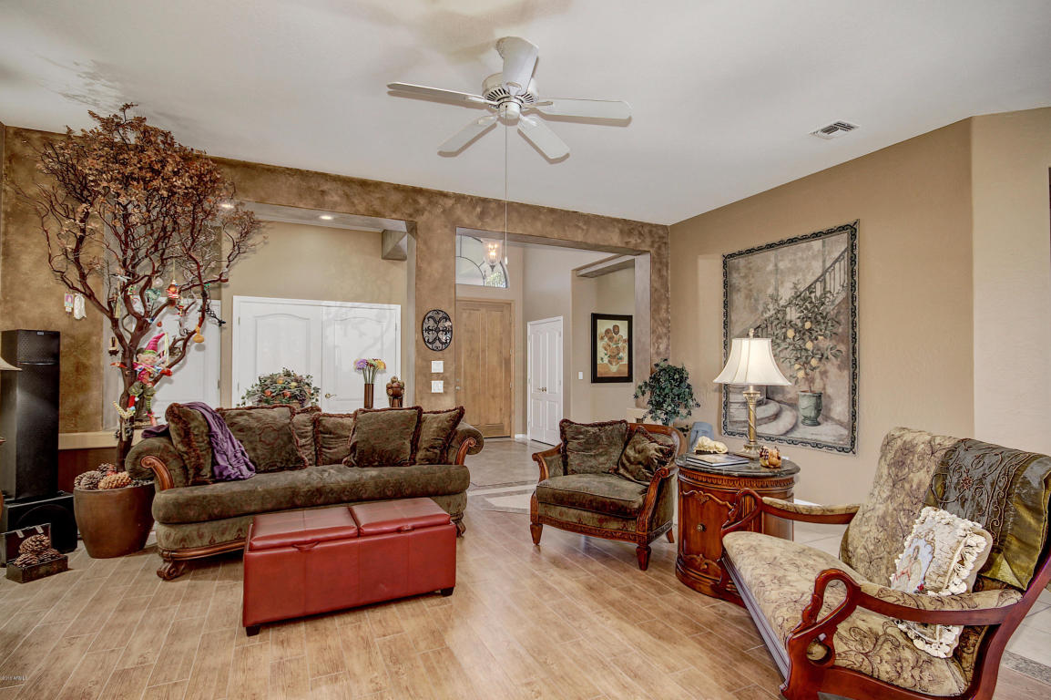 1526 E Catamaran Dr, Gilbert, AZ 85234 photo 7