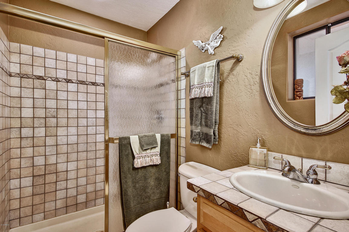 1526 E Catamaran Dr, Gilbert, AZ 85234 photo 14