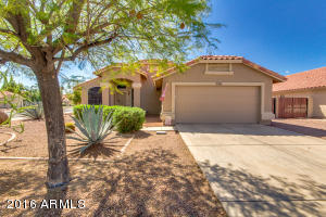 706 N Granite St, Gilbert, AZ 85234 photo 1