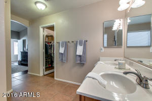 4312 E Morrow Dr, Phoenix, AZ 85050 photo 24