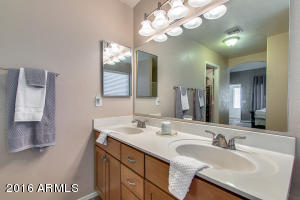 4312 E Morrow Dr, Phoenix, AZ 85050 photo 23