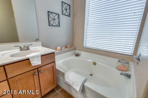 4312 E Morrow Dr, Phoenix, AZ 85050 photo 22