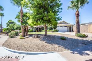 2617 E Turquoise Dr, Phoenix, AZ 85028 photo 2