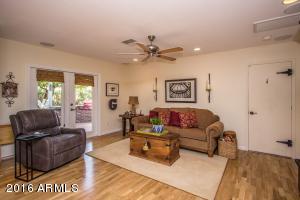2617 E Turquoise Dr, Phoenix, AZ 85028 photo 9