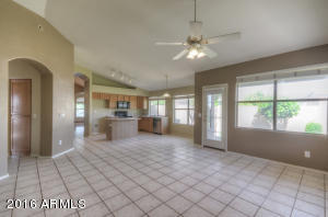2301 S Peppertree Dr, Gilbert, AZ 85295 photo 11