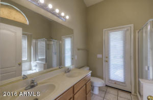 2301 S Peppertree Dr, Gilbert, AZ 85295 photo 17