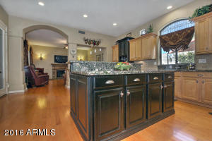1043 E Derby Dr, Tempe, AZ 85284 photo 8