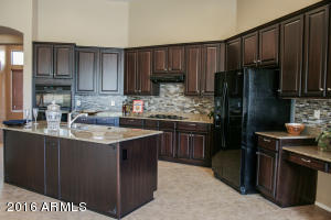 9825 E Grandview St, Mesa, AZ 85207 photo 5