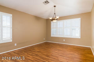 883 N Quail Ln, Gilbert, AZ 85233 photo 4
