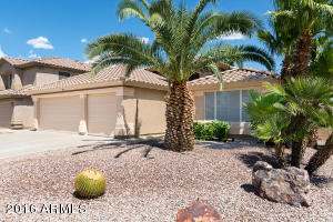 883 N Quail Ln, Gilbert, AZ 85233 photo 2