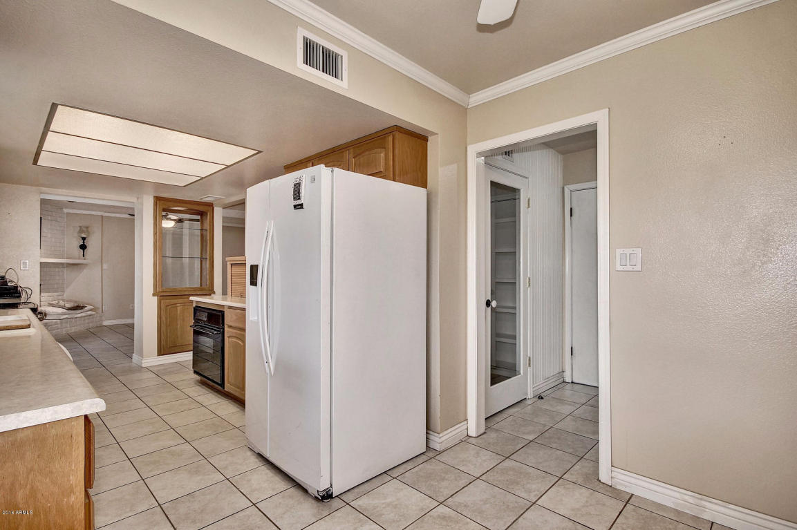 2906 E Laurel Ln, Phoenix, AZ 85028 photo 15