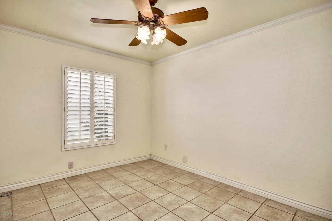 2906 E Laurel Ln, Phoenix, AZ 85028 photo 16