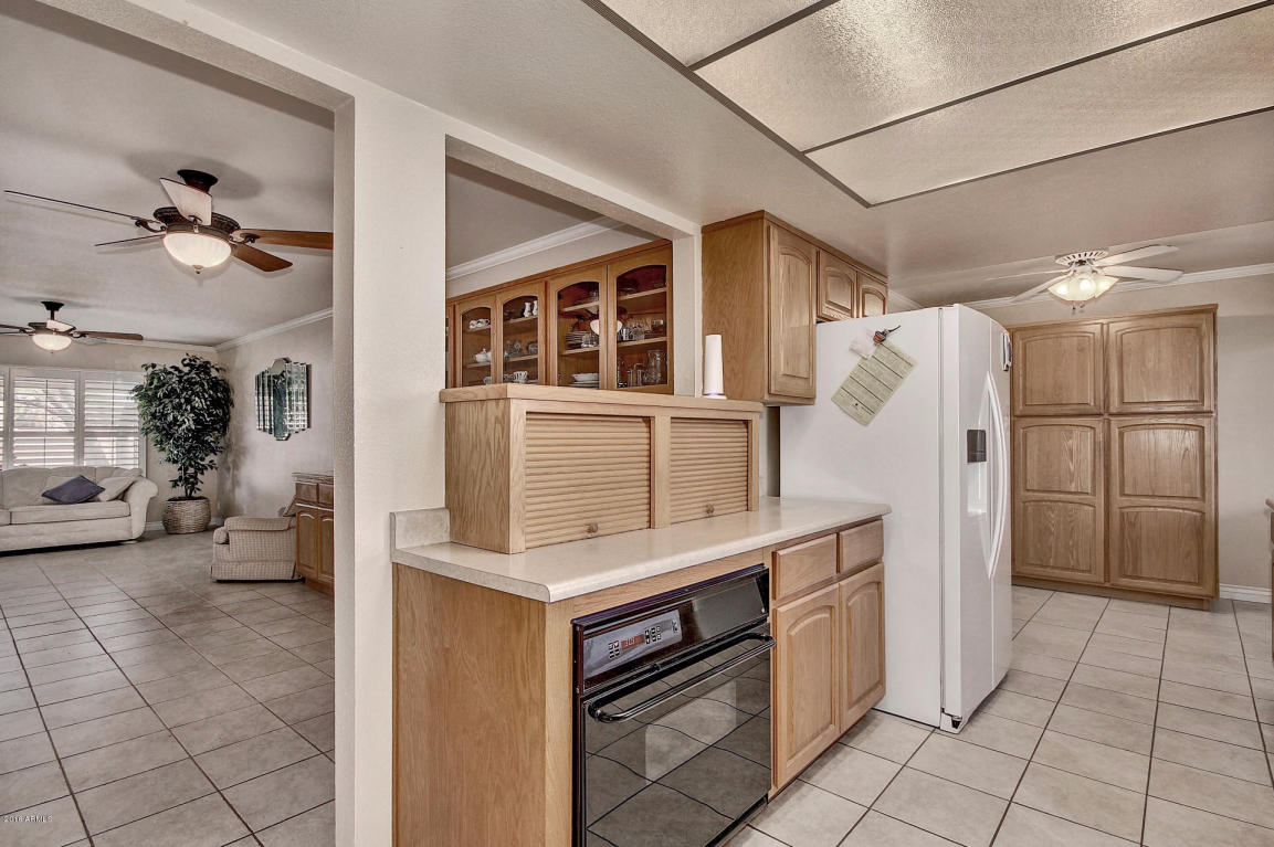 2906 E Laurel Ln, Phoenix, AZ 85028 photo 13