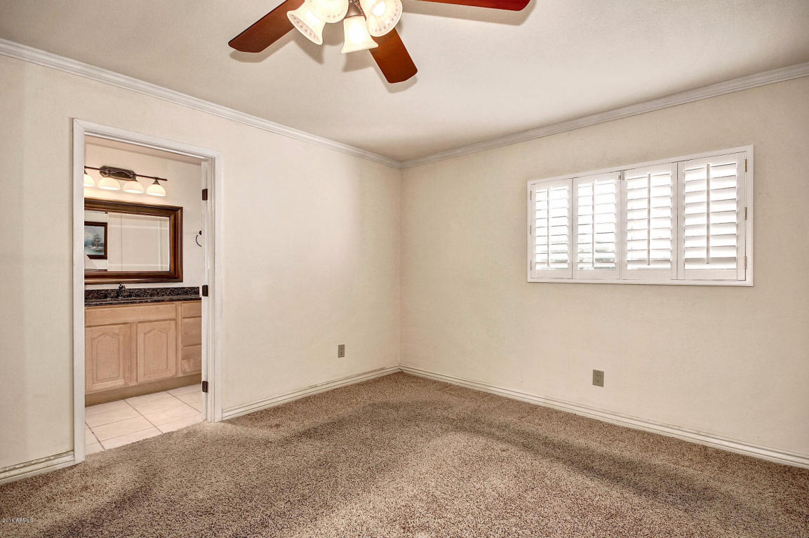 2906 E Laurel Ln, Phoenix, AZ 85028 photo 19