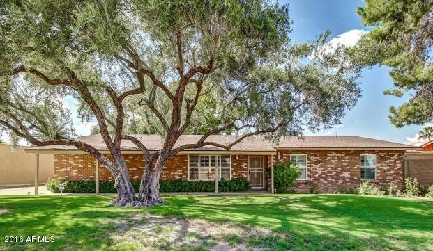 2906 E Laurel Ln, Phoenix, AZ 85028 photo 2