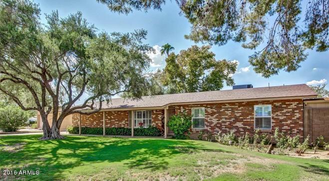 2906 E Laurel Ln, Phoenix, AZ 85028 photo 1