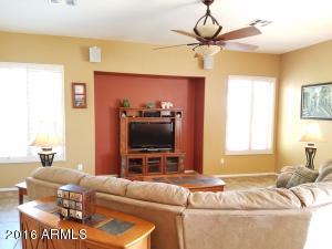 9413 E Mendoza Ave, Mesa, AZ 85209 photo 2