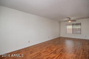 3805 E Desert Flower Ln, Phoenix, AZ 85044 photo 8