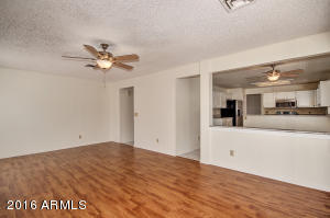3805 E Desert Flower Ln, Phoenix, AZ 85044 photo 18