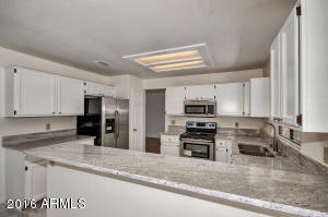 3805 E Desert Flower Ln, Phoenix, AZ 85044 photo 14