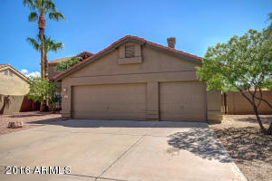 3805 E Desert Flower Ln, Phoenix, AZ 85044 photo 2