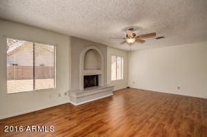 3805 E Desert Flower Ln, Phoenix, AZ 85044 photo 17