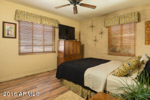 1507 E Pinchot Ave, Phoenix, AZ 85014 photo 12