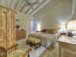 4448 E Camelback Rd #15, Phoenix, AZ 85018 photo 17